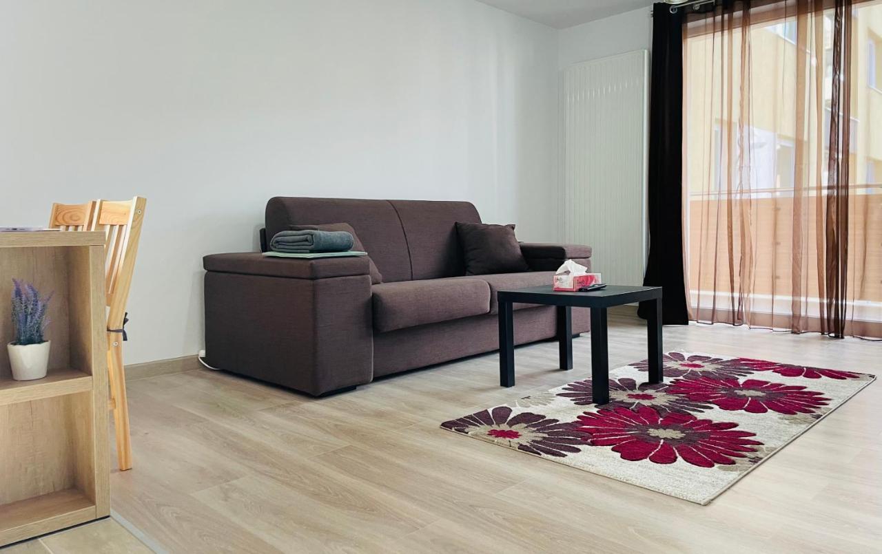 Apartament Mountain Crib In Urban Plaza W. Parking & Netflix Braszów Zewnętrze zdjęcie