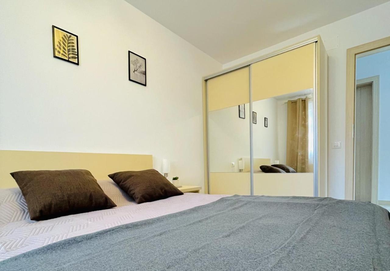 Apartament Mountain Crib In Urban Plaza W. Parking & Netflix Braszów Zewnętrze zdjęcie